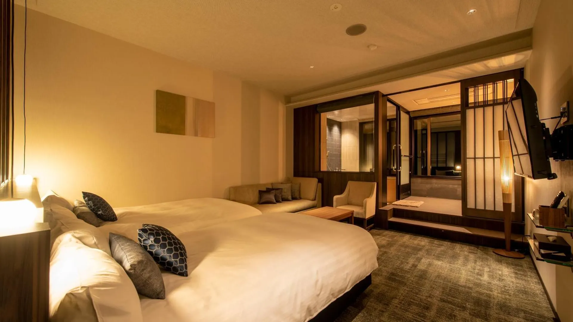 Hotel Premium Lake Toya Toyako 4*,  Giappone